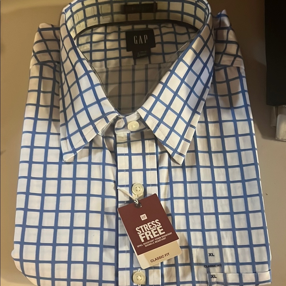 GAP Blue and White Dress Shirt with Classic Checkered Pattern